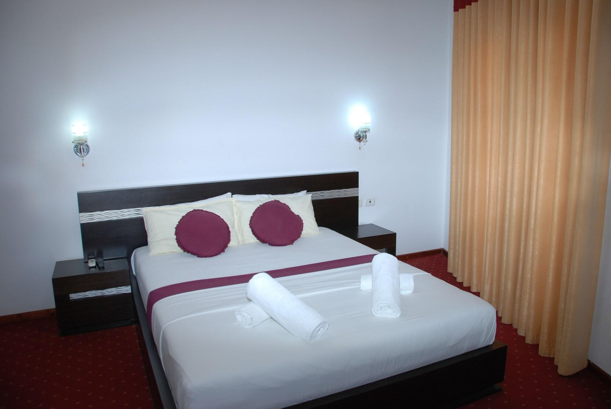 Hotel Strora Sarandë Exteriér fotografie