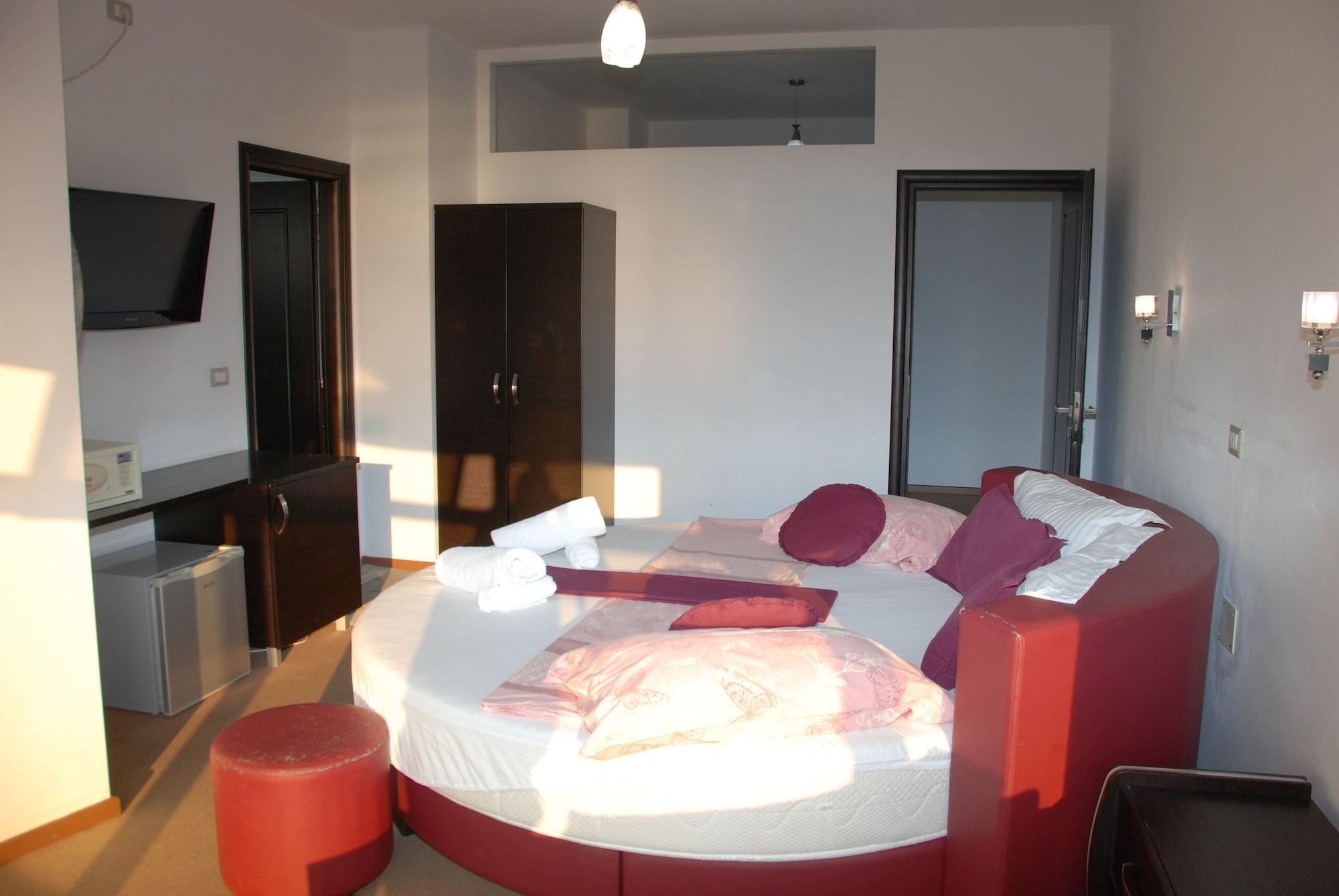 Hotel Strora Sarandë Exteriér fotografie
